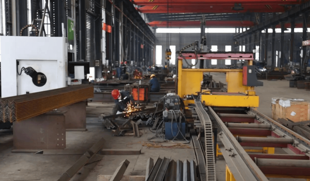 嘉魚鋼構(gòu)新紀(jì)元 年產(chǎn)能1萬(wàn)噸，產(chǎn)值1.3億元的機(jī)電工程設(shè)備生產(chǎn)基地